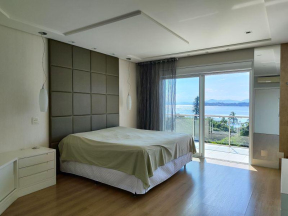 Imagem Sobrado com 5 Quartos à Venda, 480 m² em João Paulo - Florianópolis Imagem Sobrado com 5 Quartos à Venda, 480 m² em João Paulo - Florianópolis