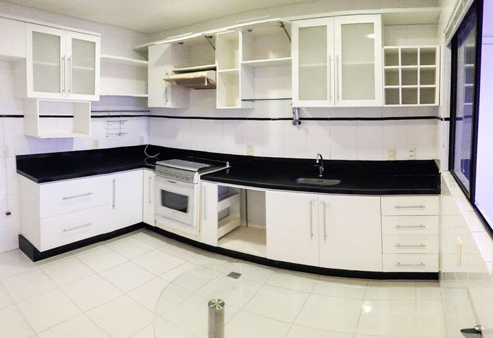Imagem Apartamento com 3 Quartos à Venda, 186 m² em Candelária - Natal