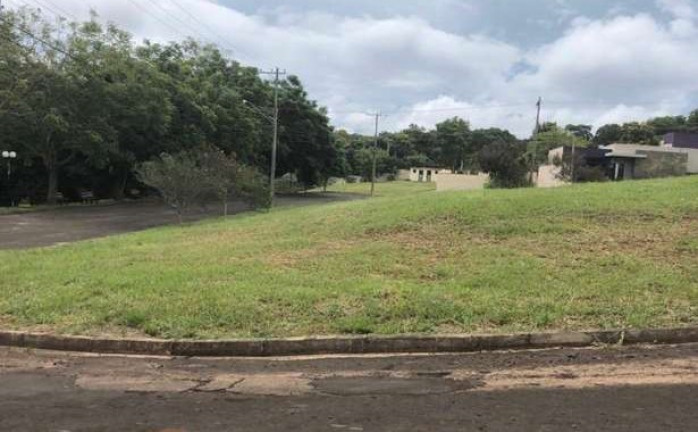 Imagem Terreno em Condomínio à Venda, 450 m² em Jardim Marabá - Bauru Imagem Terreno em Condomínio à Venda, 450 m² em Jardim Marabá - Bauru