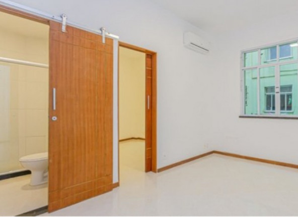 Imagem Apartamento com 1 Quarto à Venda, 31 m² em Copacabana - Rio de Janeiro