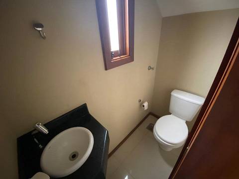 Imagem Casa com 3 Quartos à Venda, 174 m² em Hípica - Porto Alegre Imagem Casa com 3 Quartos à Venda, 174 m² em Hípica - Porto Alegre