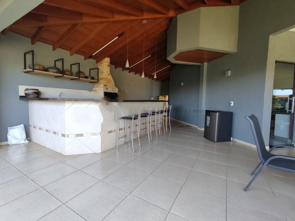 Imagem Sobrado com 4 Quartos à Venda, 254 m²em Parque Residencial Rita Vieira - Campo Grande