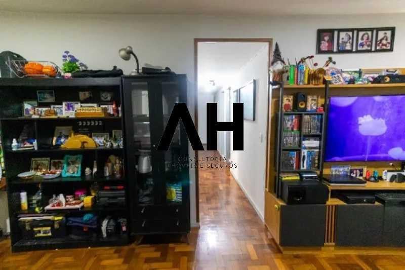 Imagem Apartamento com 3 Quartos à Venda, 110 m²em Santa Rosa - Niterói Imagem Apartamento com 3 Quartos à Venda, 110 m²em Santa Rosa - Niterói