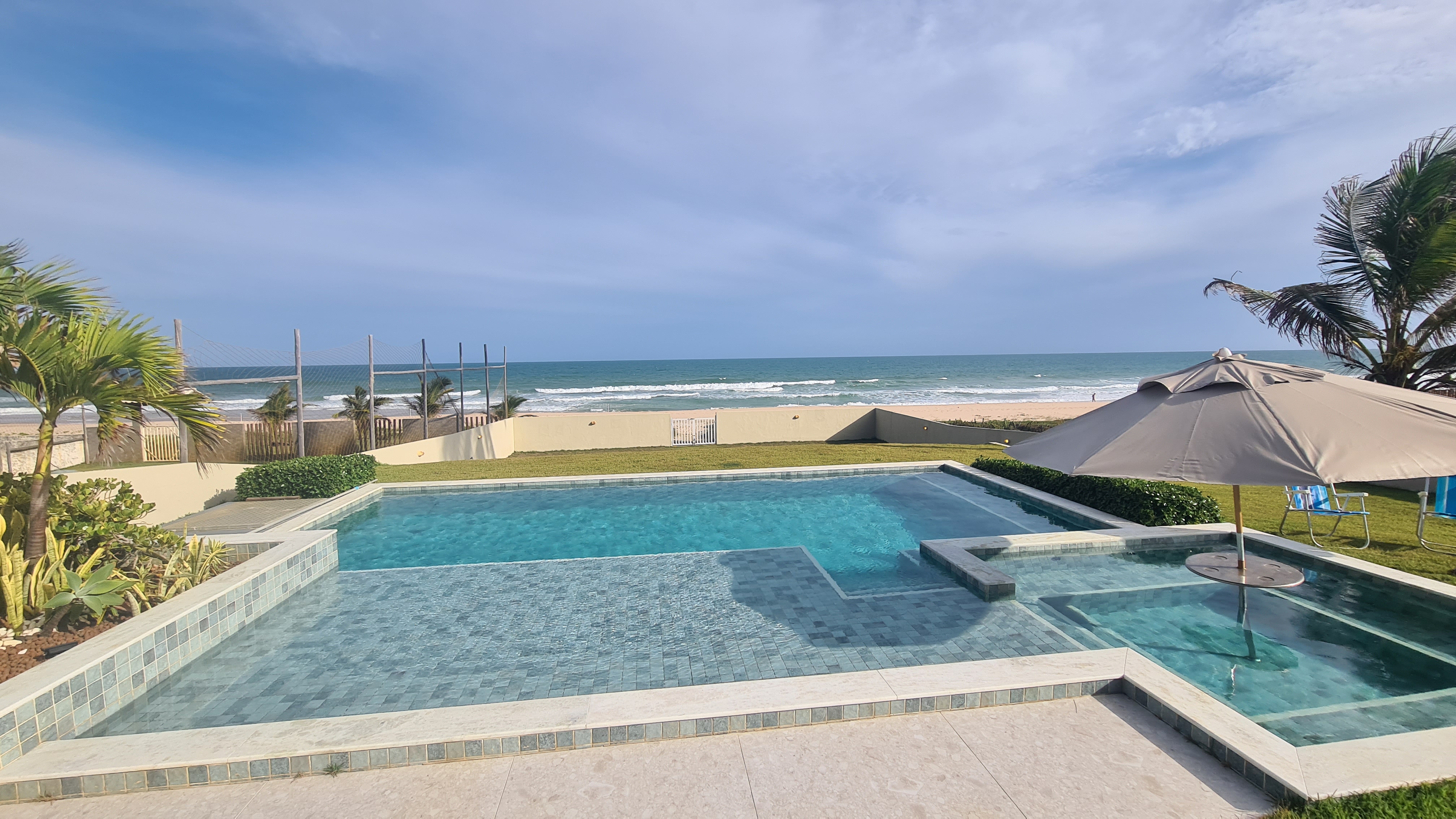 Imagem Casa de Condomínio com 4 Quartos à Venda, 1.120 m² em Barra do Jacuípe (Monte Gordo) - Camaçari