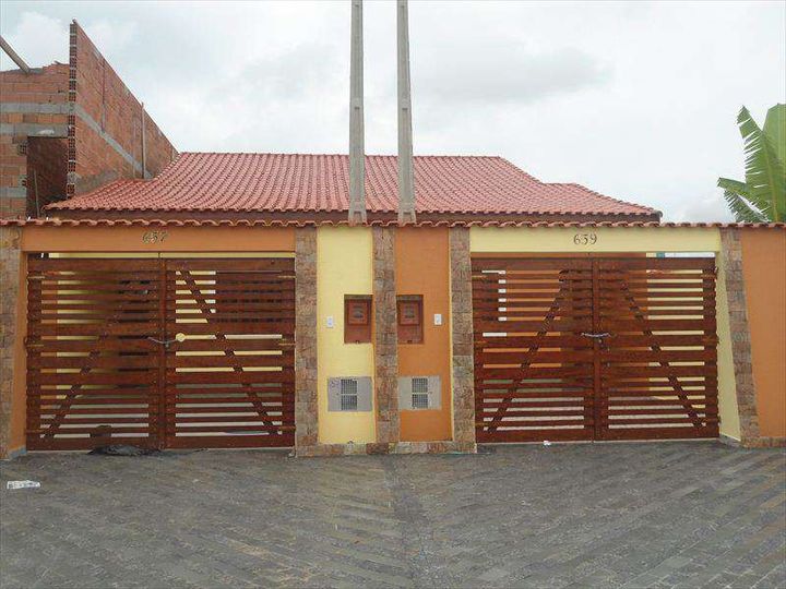 Imagem Casa com 2 Quartos à Venda, 65 m² em Campos Eliseos - Itanhaém Imagem Casa com 2 Quartos à Venda, 65 m² em Campos Eliseos - Itanhaém
