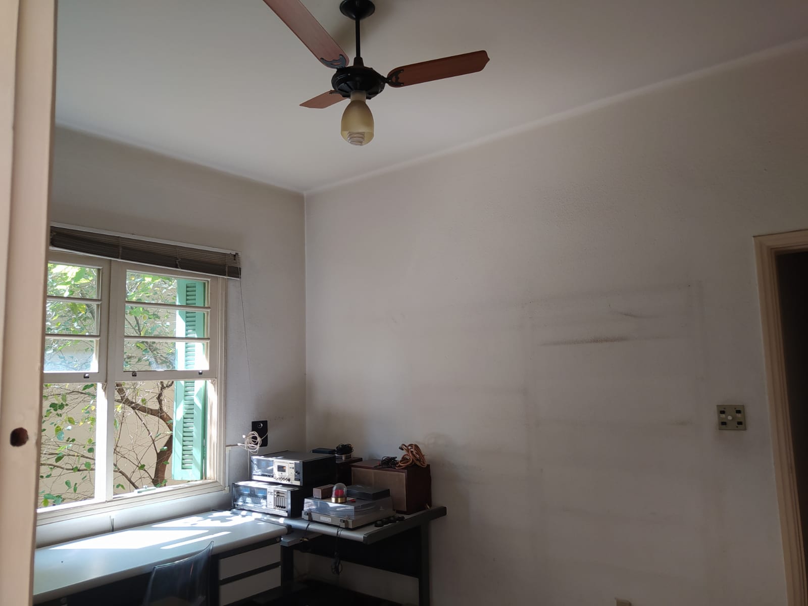 Imagem Casa com 4 Quartos à Venda, 256 m²em Perdizes - São Paulo