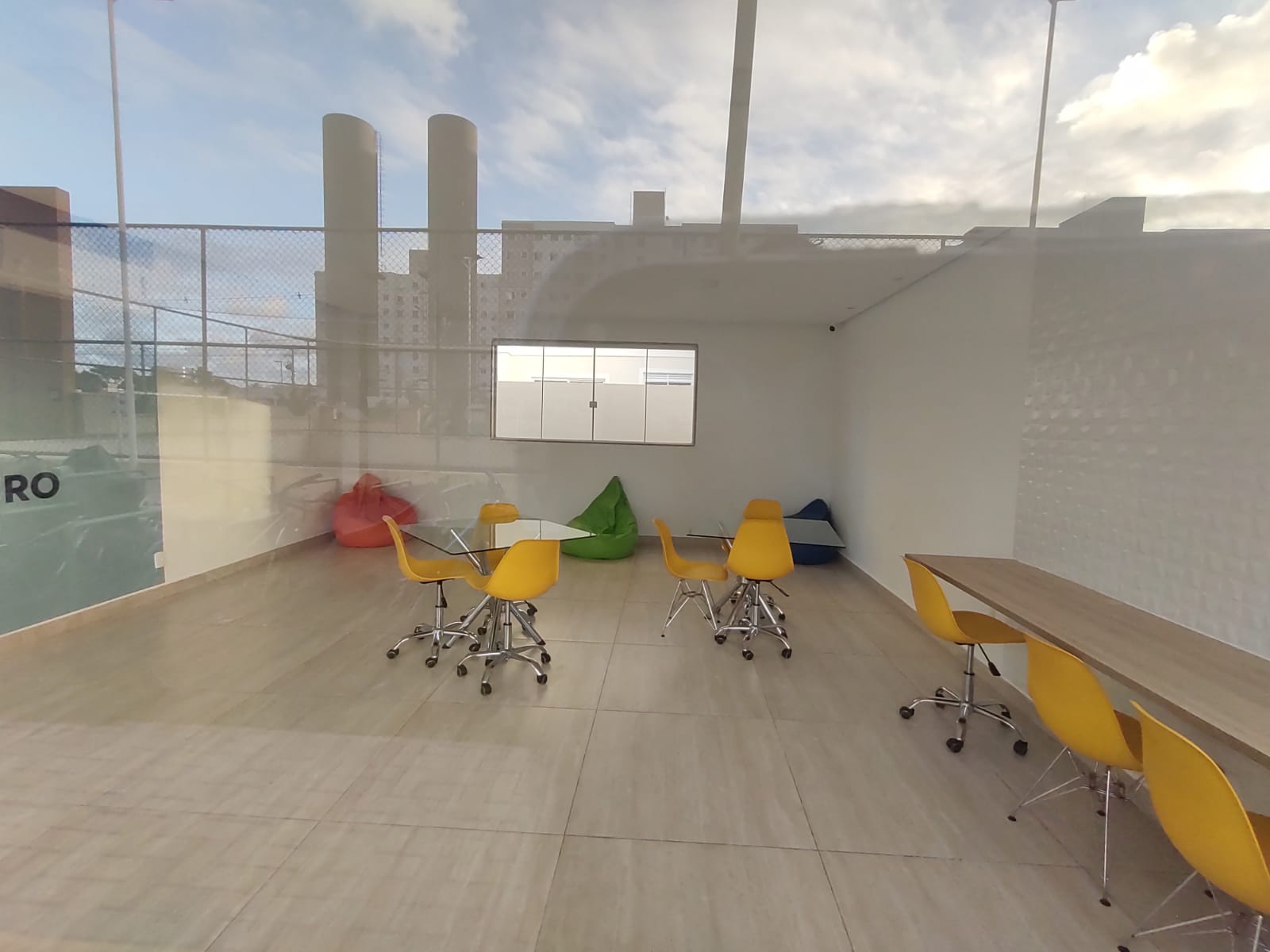 Imagem Apartamento com 2 Quartos para Alugar, 45 m²em Centro - Lauro de Freitas 