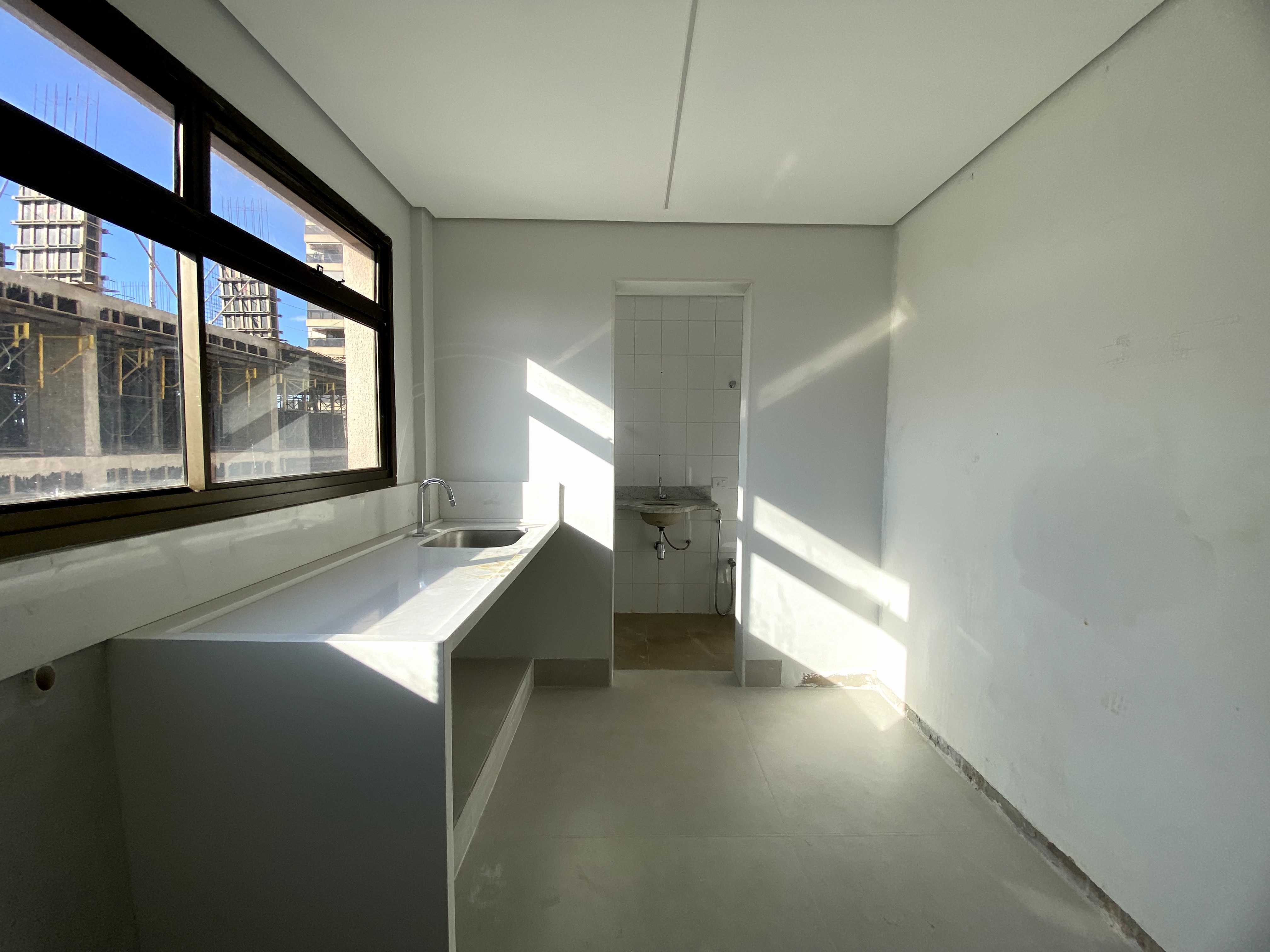 Imagem Apartamento com 4 Quartos à Venda, 216 m²em Martins - Uberlândia Imagem Apartamento com 4 Quartos à Venda, 216 m²em Martins - Uberlândia
