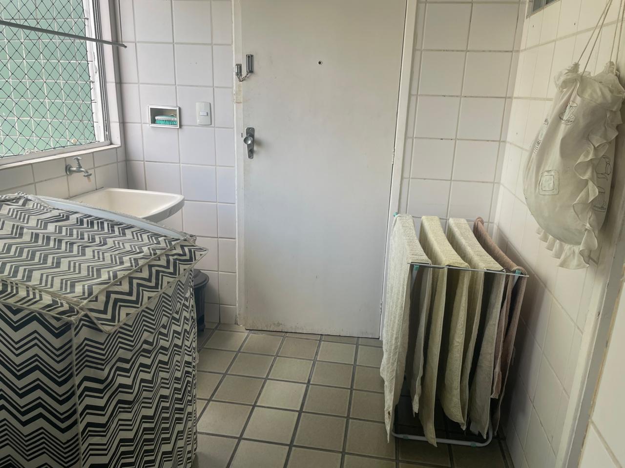Imagem Apartamento com 3 Quartos à Venda, 86 m² em Espinheiro - Recife
