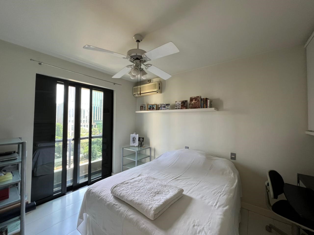 Imagem Apartamento com 4 Quartos à Venda, 220 m²em Itaim Bibi - São Paulo Imagem Apartamento com 4 Quartos à Venda, 220 m²em Itaim Bibi - São Paulo