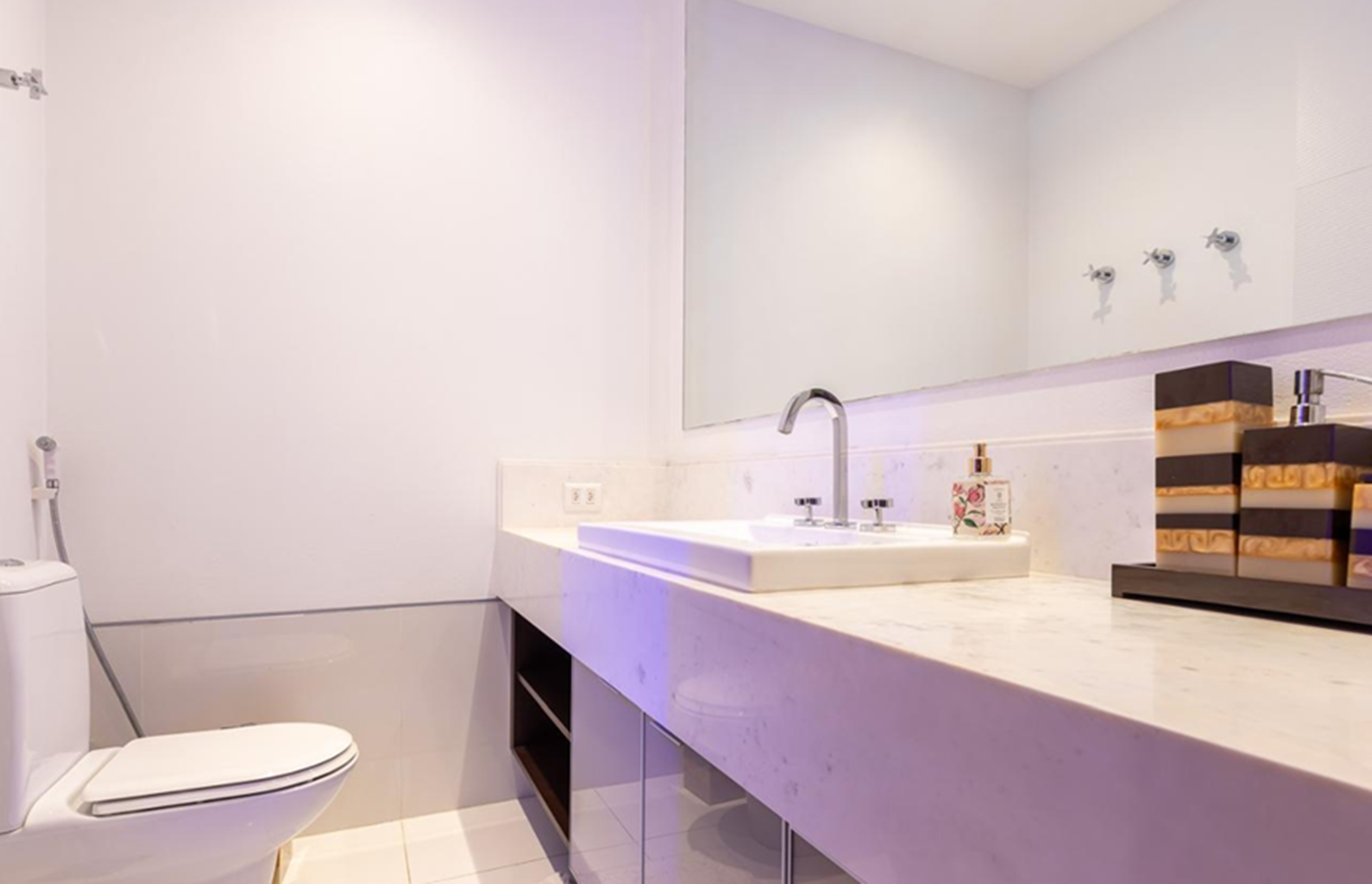 Imagem Casa de Condomínio com 5 Quartos à Venda, 650 m² em Jardim dos Estados - São Paulo
