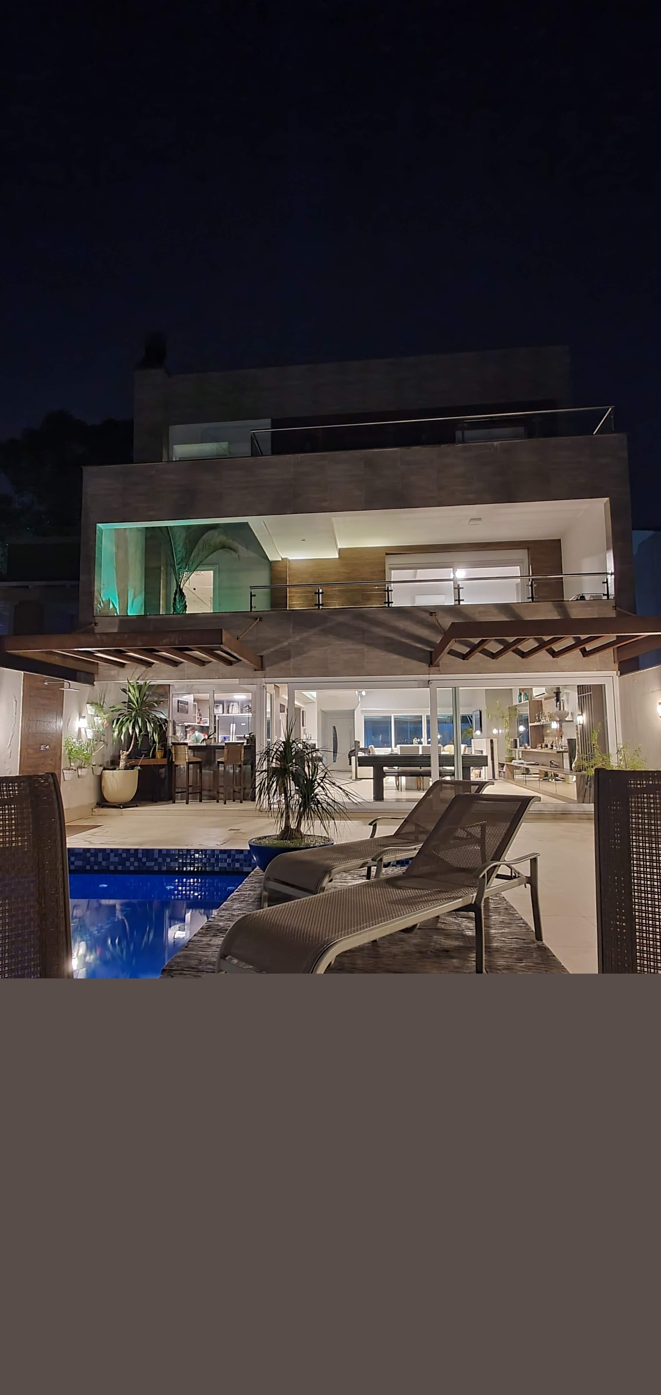 Casa com 4 Quartos à Venda, 600 m²em Pedra Redonda - Porto Alegre