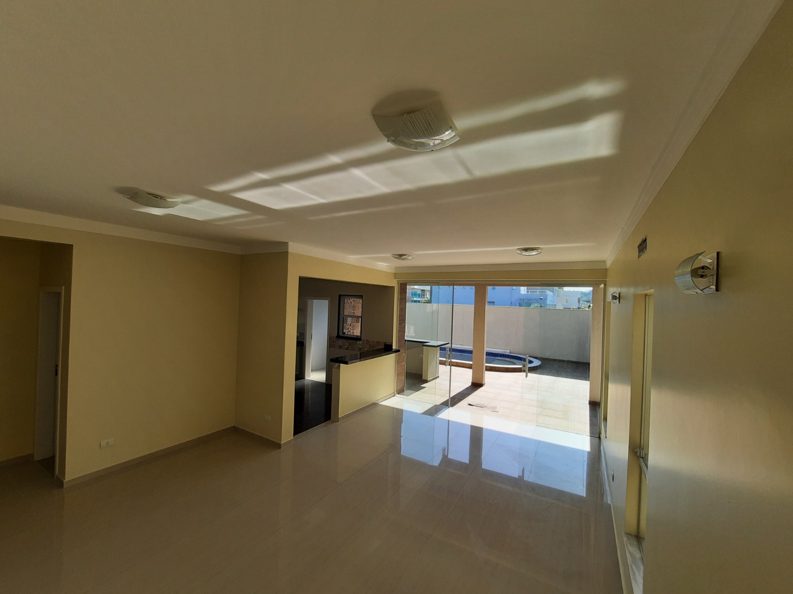 Imagem Sobrado com 4 Quartos à Venda, 250 m²em Bougainville IV - Peruibe Imagem Sobrado com 4 Quartos à Venda, 250 m²em Bougainville IV - Peruibe