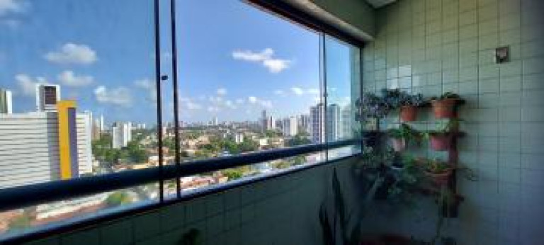 Apartamento com 2 Quartos à Venda, 78 m² em Encruzilhada - Recife