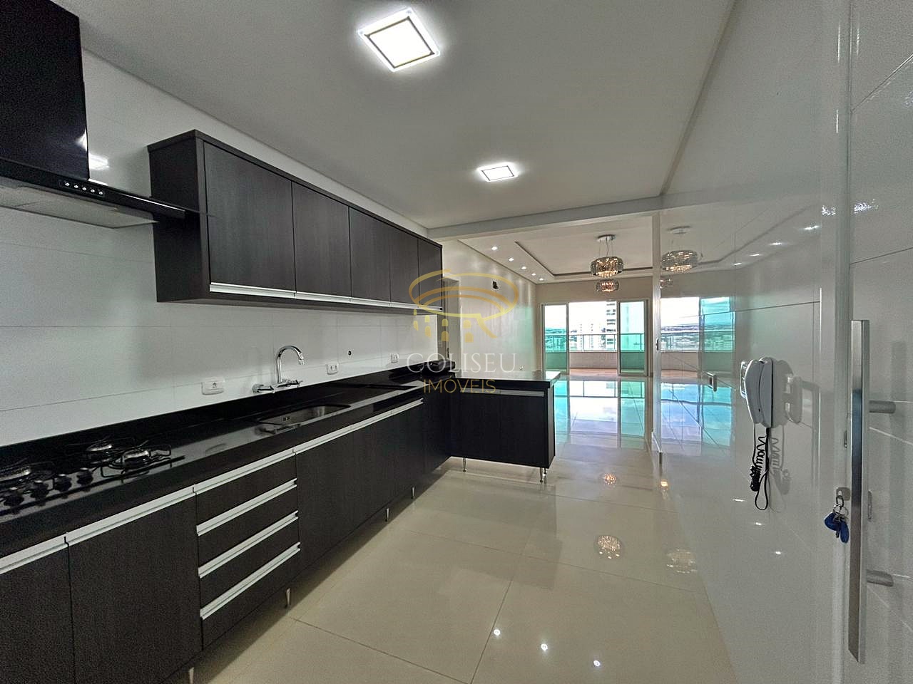 Imagem Apartamento com 3 Quartos à Venda, 147 m²em Zona Armazém - Maringá