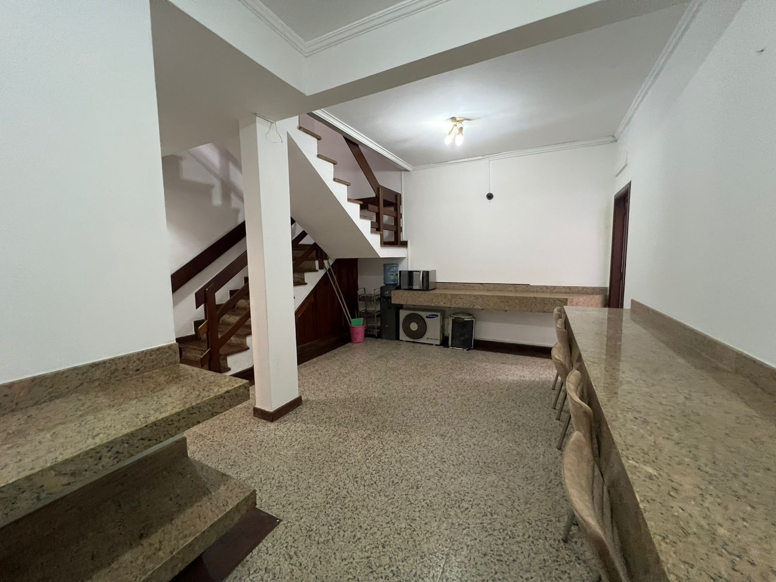 Imagem Casa com 4 Quartos para Alugar, 1 m² em Umarizal - Belém Imagem Casa com 4 Quartos para Alugar, 1 m² em Umarizal - Belém