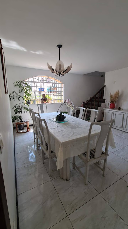 Imagem Casa com 4 Quartos à Venda, 335 m²em Colégio Batista - Belo Horizonte