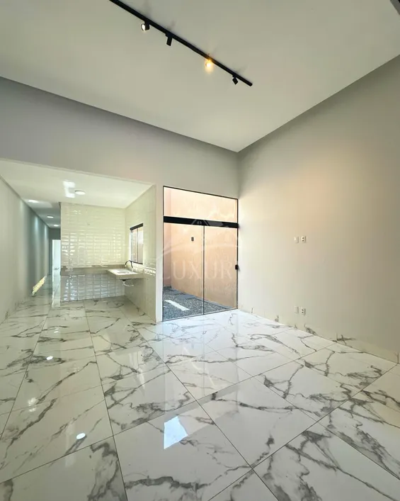 Casa com 3 Quartos à Venda, 117 m²em Paraiso - Senador Canedo