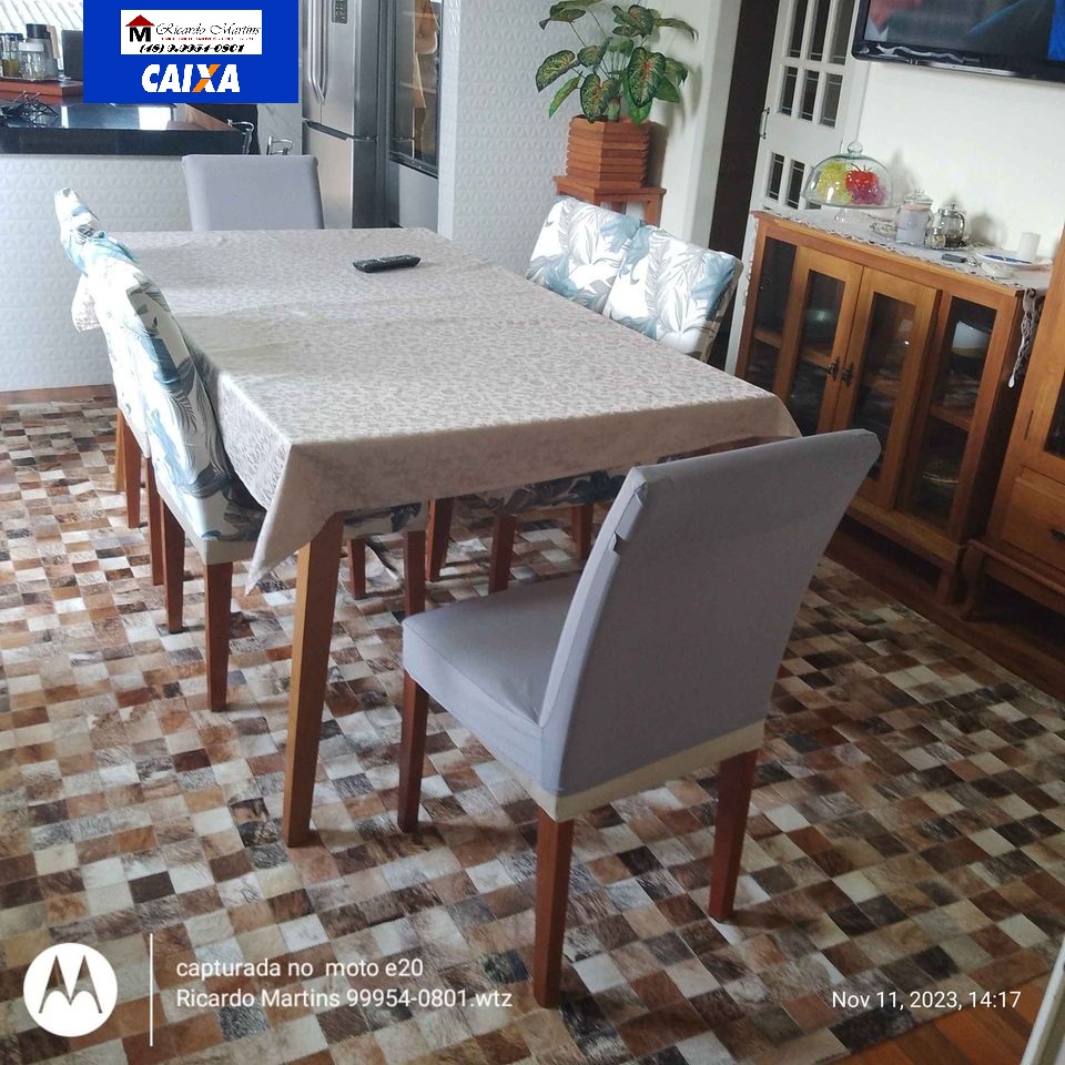 Imagem Casa com 3 Quartos à Venda, 180 m²em Jardim Angélica - Criciúma Imagem Casa com 3 Quartos à Venda, 180 m²em Jardim Angélica - Criciúma