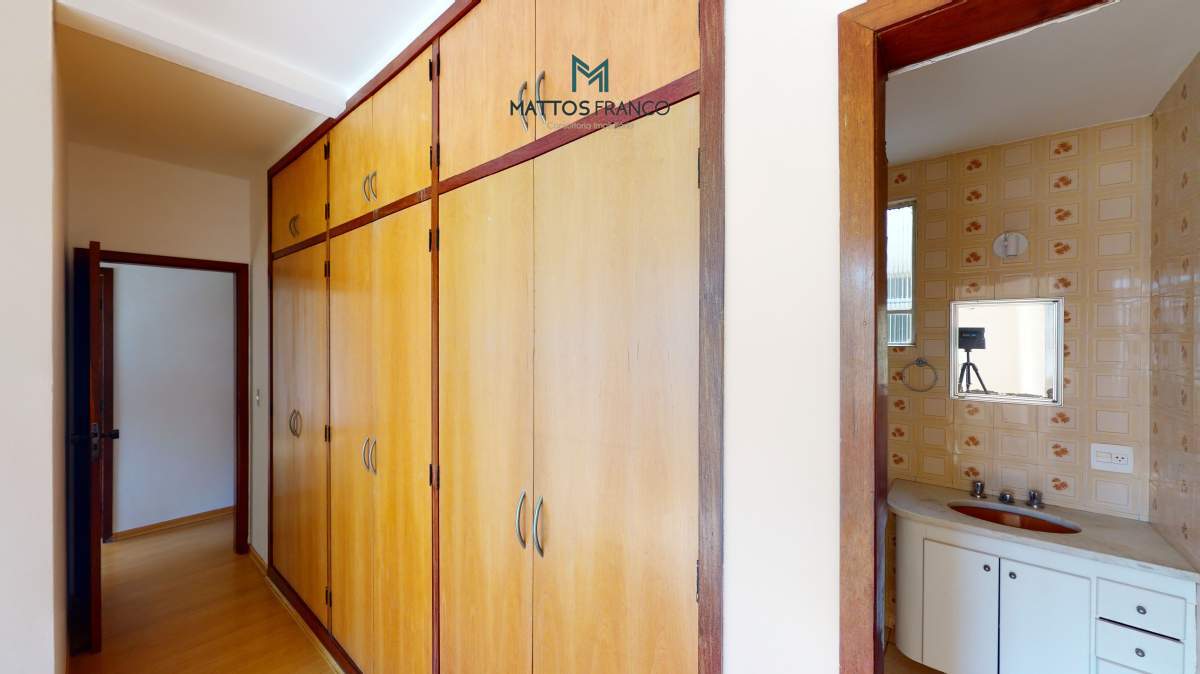 Imagem Apartamento com 4 Quartos à Venda, 140 m²em Santo Antônio - Belo Horizonte