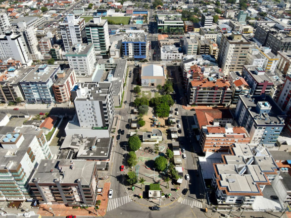 Imagem Apartamento com 3 Quartos à Venda, 110 m² em Centro - Capão da Canoa Imagem Apartamento com 3 Quartos à Venda, 110 m² em Centro - Capão da Canoa