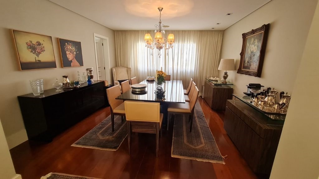 Imagem Apartamento com 4 Quartos à Venda, 210 m²em Indianópolis - São Paulo