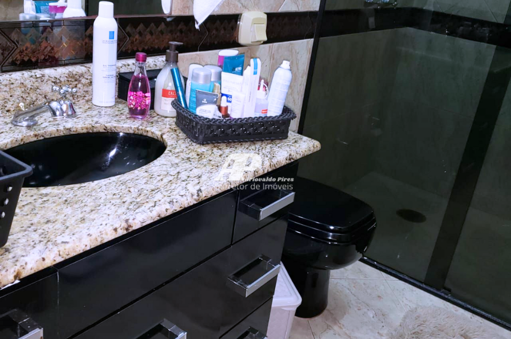 Imagem Casa com 5 Quartos à Venda, 277 m²em Estrela - Ponta Grossa Imagem Casa com 5 Quartos à Venda, 277 m²em Estrela - Ponta Grossa