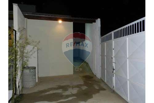 Imagem Galpão à Venda ou Locação, 296 m²em Bom Retiro - São José dos Campos Imagem Galpão à Venda ou Locação, 296 m²em Bom Retiro - São José dos Campos