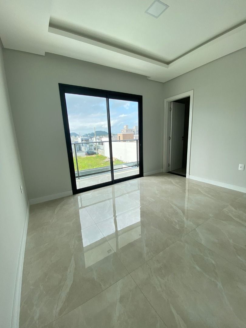 Imagem Sobrado com 3 Quartos à Venda, 90 m²em Areias - Tijucas Imagem Sobrado com 3 Quartos à Venda, 90 m²em Areias - Tijucas
