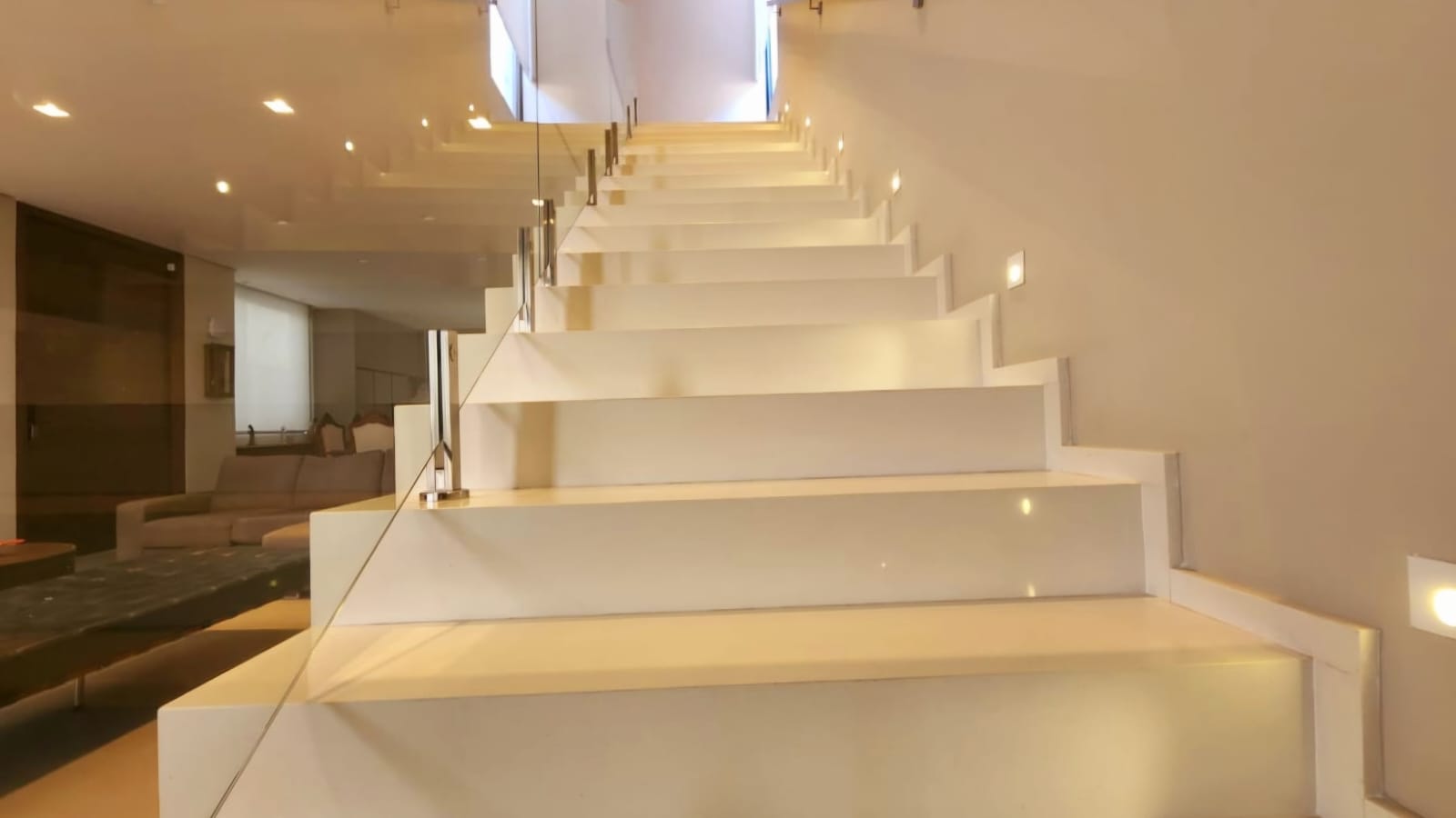 Imagem Casa com 4 Quartos à Venda, 370 m²em Ponta da Praia - Santos