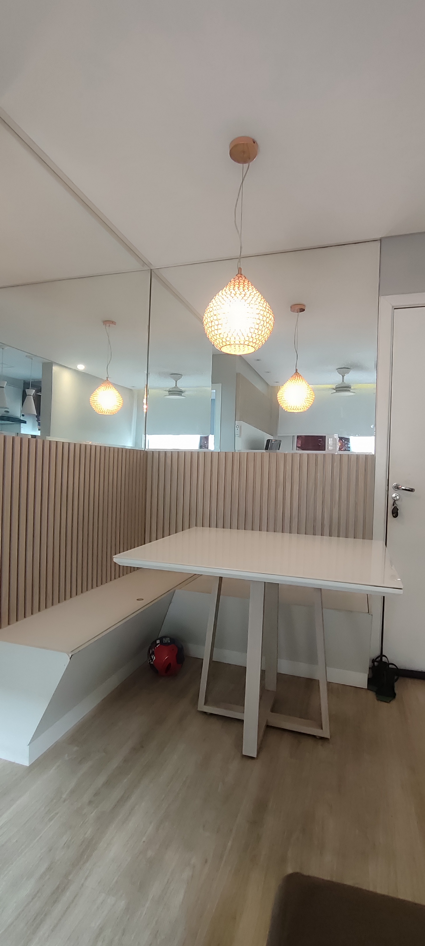 Apartamento com 2 Quartos à Venda, 49 m²em Colina de Laranjeiras - Serra