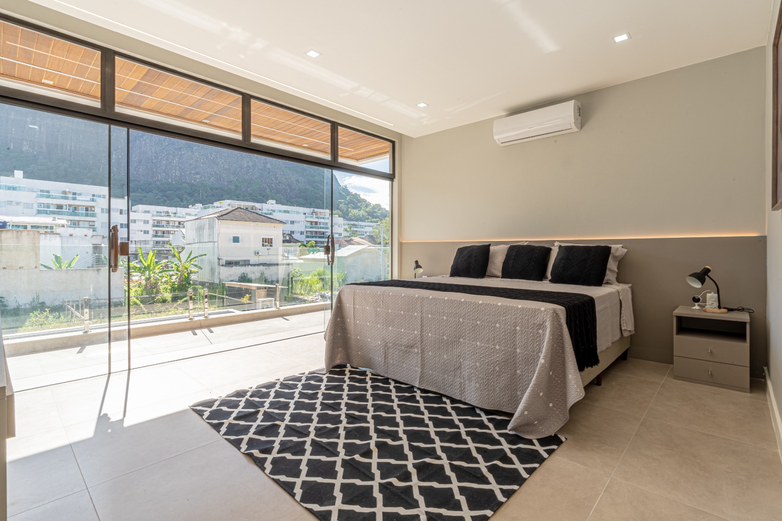 Imagem Casa de Condomínio com 3 Quartos à Venda, 202 m²em Vargem Pequena - Rio de Janeiro