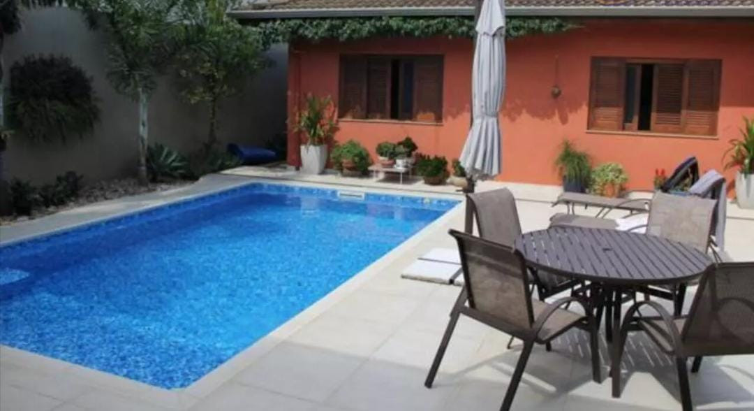Imagem Casa com 4 Quartos à Venda, 330 m² em Vila Petrópolis - Atibaia Imagem Casa com 4 Quartos à Venda, 330 m² em Vila Petrópolis - Atibaia