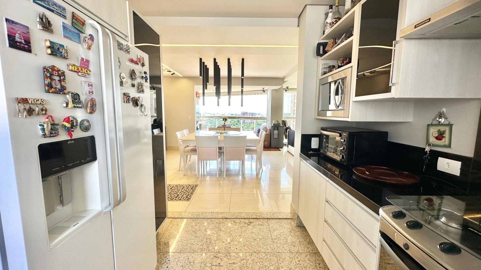 Imagem Apartamento com 3 Quartos à Venda, 215 m²em Bela Suiça - Londrina