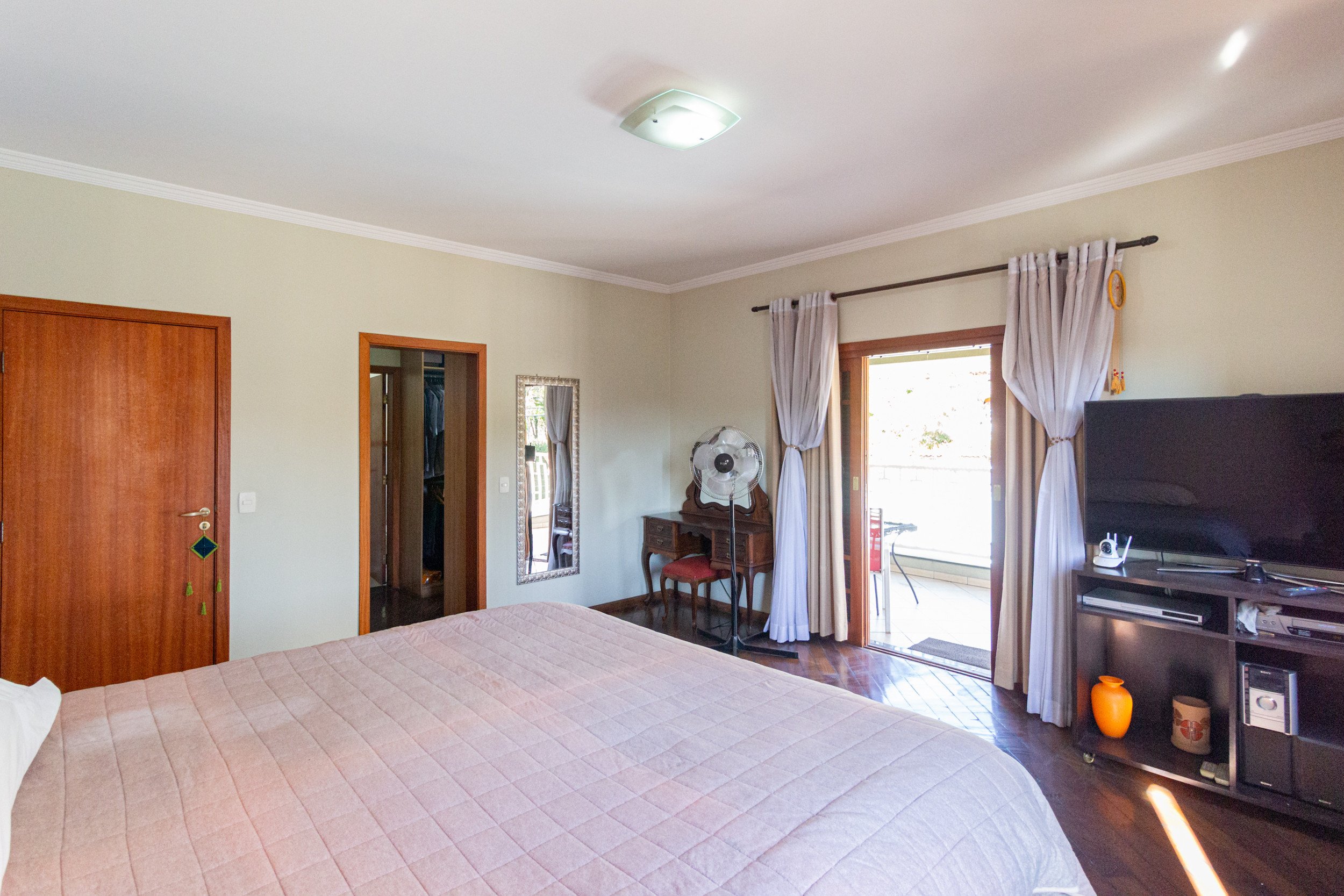 Imagem Casa com 4 Quartos à Venda, 315 m² em City Bussocaba - Osasco Imagem Casa com 4 Quartos à Venda, 315 m² em City Bussocaba - Osasco