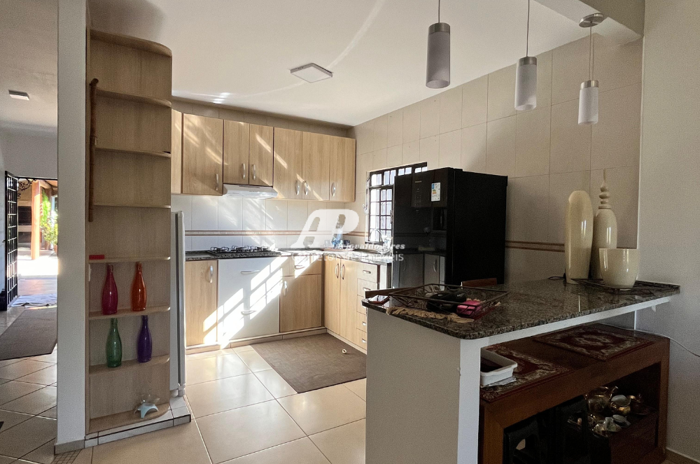 Imagem Casa com 3 Quartos à Venda, 147 m²em Oficinas - Ponta Grossa Imagem Casa com 3 Quartos à Venda, 147 m²em Oficinas - Ponta Grossa