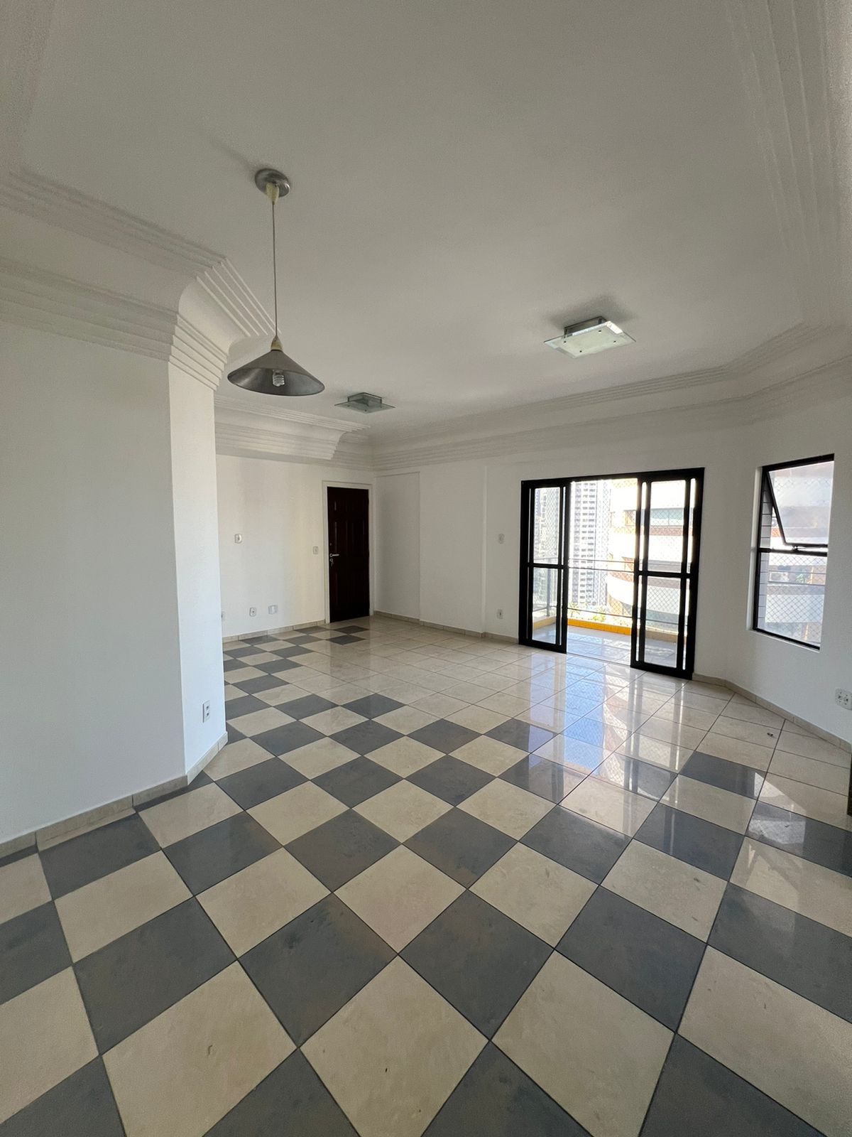 Imagem Apartamento com 3 Quartos à Venda, 150 m²em Umarizal - Belém Imagem Apartamento com 3 Quartos à Venda, 150 m²em Umarizal - Belém