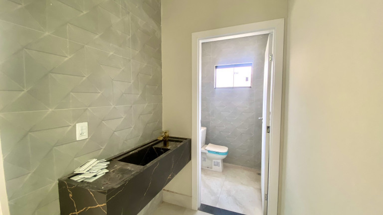 Imagem Casa de Condomínio com 4 Quartos à Venda,  em Setor Habitacional Vicente Pires - Brasília