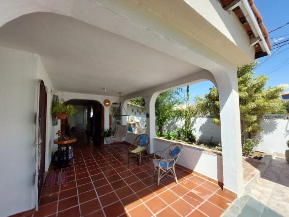 Imagem Casa com 3 Quartos à Venda, 182 m² em Centro - Peruíbe