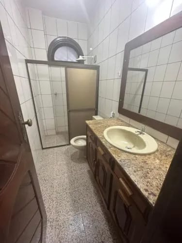 Imagem Casa com 4 Quartos para Alugar, 145 m²em Nazaré - Belém