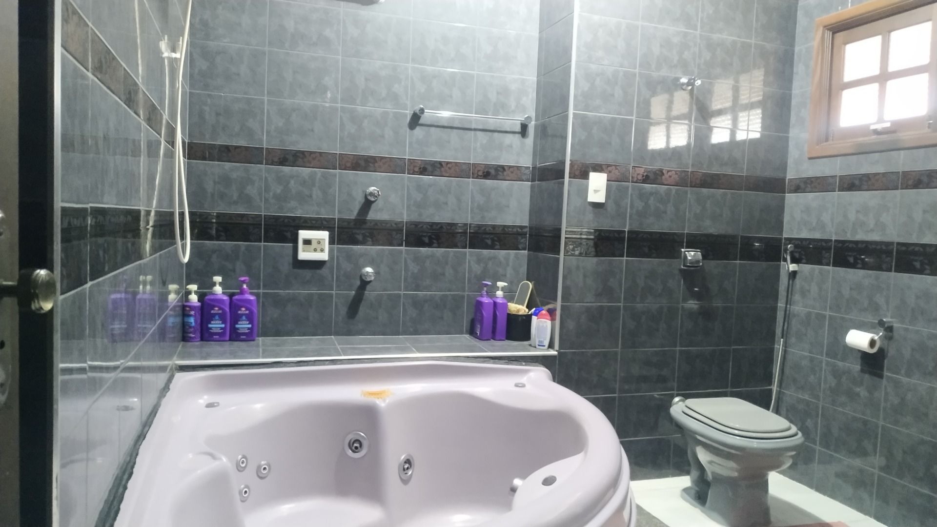 Imagem Sobrado com 2 Quartos à Venda, 339 m²em Vila Ponte Nova - Cubatão Imagem Sobrado com 2 Quartos à Venda, 339 m²em Vila Ponte Nova - Cubatão