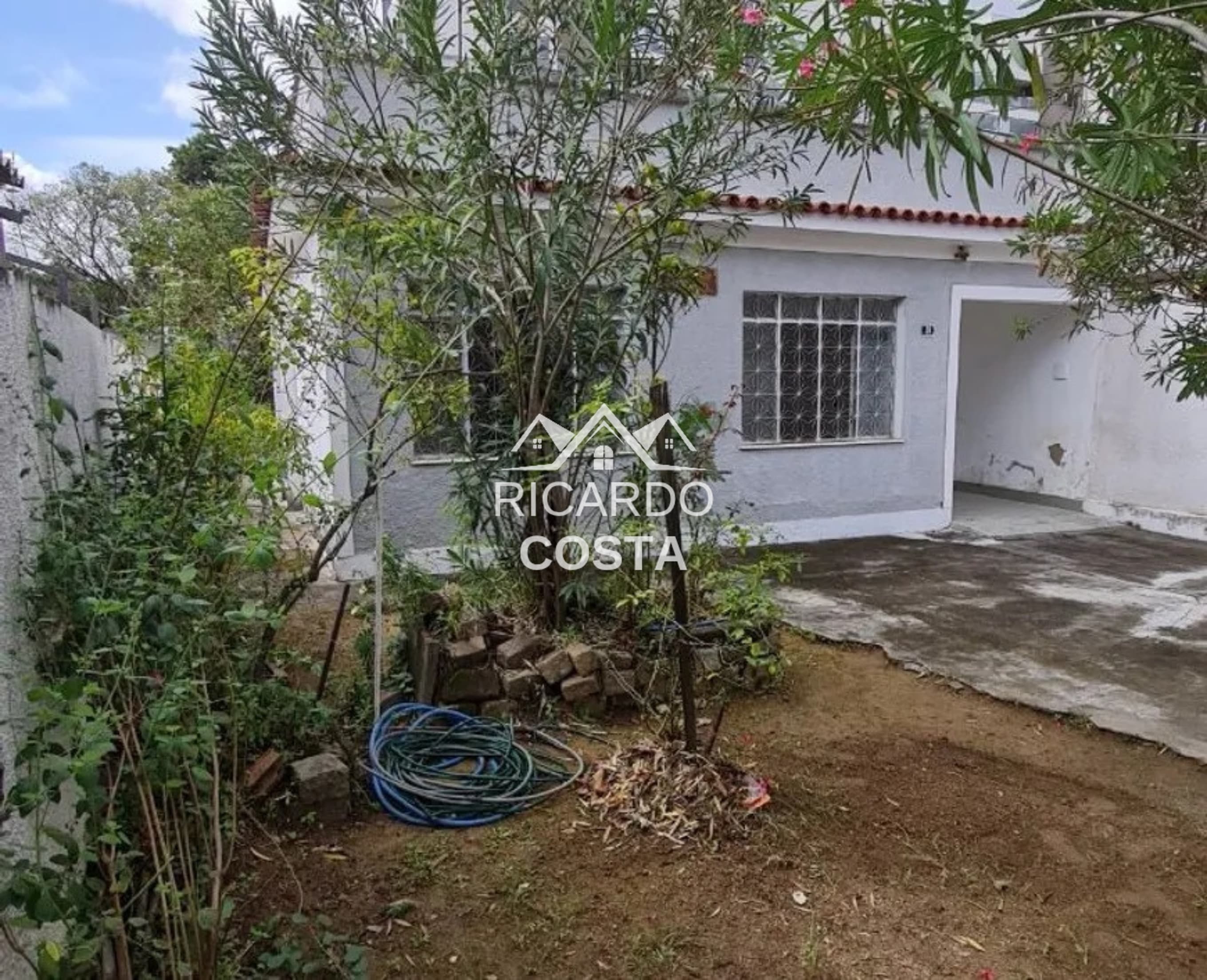 Imagem Casa com 2 Quartos à Venda, 307 m² em Taquara - Rio de Janeiro Imagem Casa com 2 Quartos à Venda, 307 m² em Taquara - Rio de Janeiro