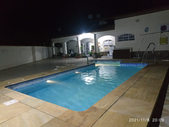Imagem Casa com 3 Quartos à Venda, 330 m² em Centro - Tremembé Imagem Casa com 3 Quartos à Venda, 330 m² em Centro - Tremembé