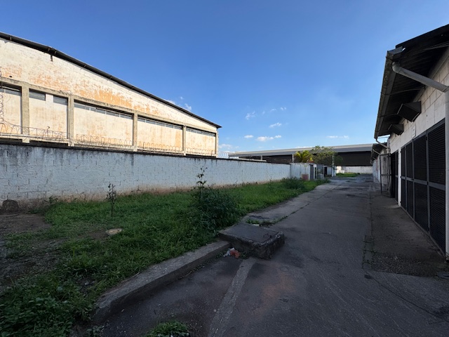 Imagem Galpão para Alugar, 6.200 m² em Industrial Anhangüera - Osasco Imagem Galpão para Alugar, 6.200 m² em Industrial Anhangüera - Osasco