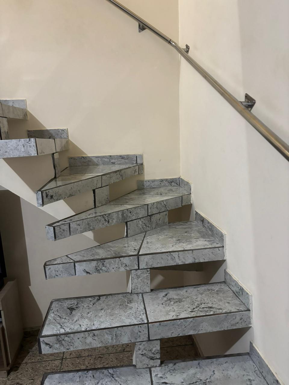 Imagem Casa com 3 Quartos à Venda, 300 m² em Jardim das Rosas (Zona Leste) - São Paulo
