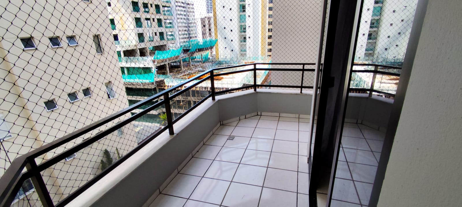 Imagem Apartamento com 2 Quartos para Temporada, 85 m² em Centro - Balneário Camboriú