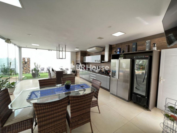 Imagem Casa de Condomínio com 4 Quartos à Venda, 402 m² em Jardim Itália - Cuiabá