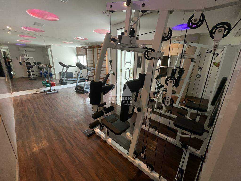 Imagem Cobertura com 6 Quartos à Venda, 558 m²em Copacabana - Rio de Janeiro Imagem Cobertura com 6 Quartos à Venda, 558 m²em Copacabana - Rio de Janeiro