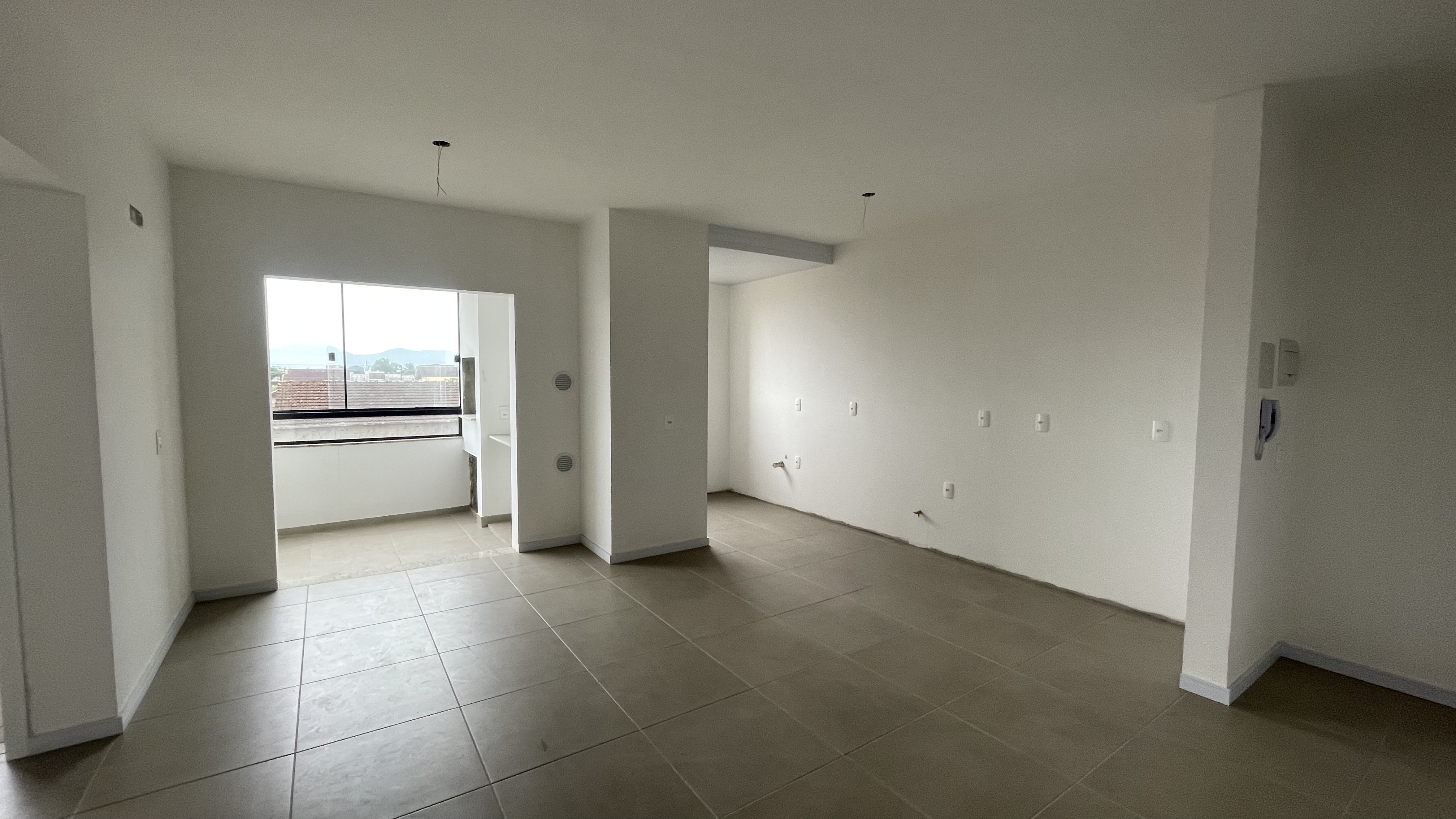 Imagem Apartamento com 2 Quartos à Venda, 62 m²em Comasa - Joinville