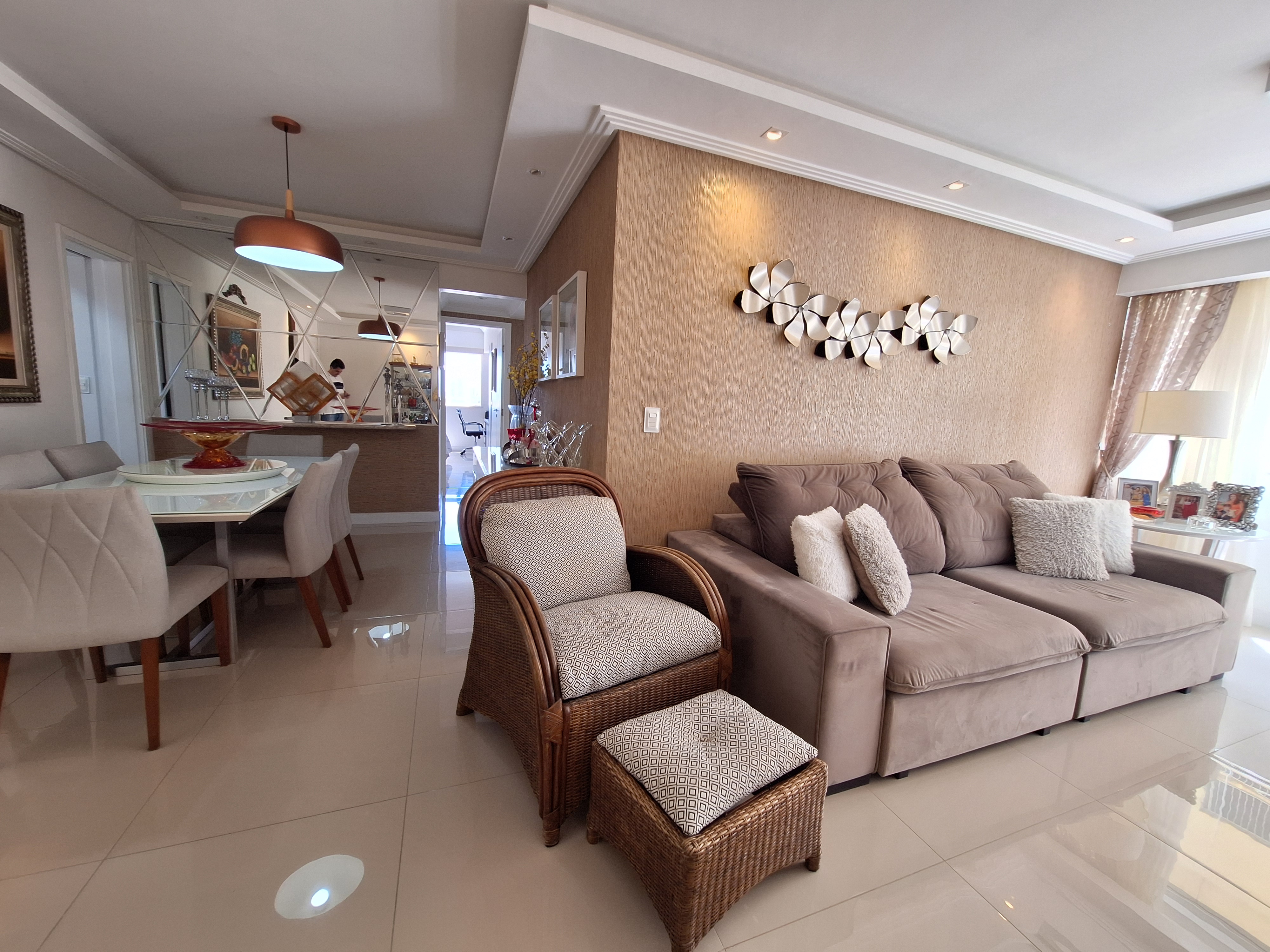 Imagem Apartamento com 3 Quartos à Venda, 105 m²em Centro - Fortaleza Imagem Apartamento com 3 Quartos à Venda, 105 m²em Centro - Fortaleza